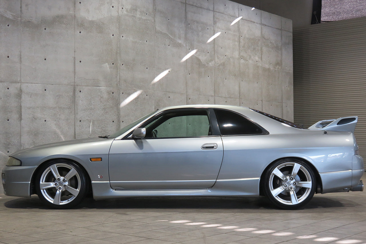 NISSAN R33 GTS-T SKYLINE M-SPEC STYLE SIDE SKIRTS