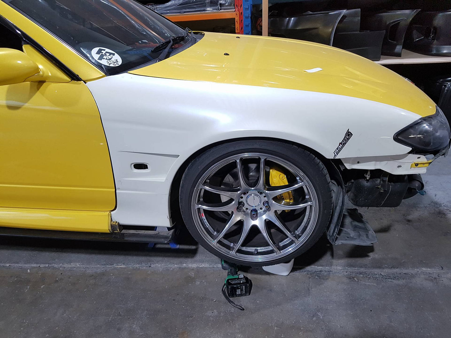 NISSAN S15 200SX SILVIA 15MM VENTED FRONT FENDERS